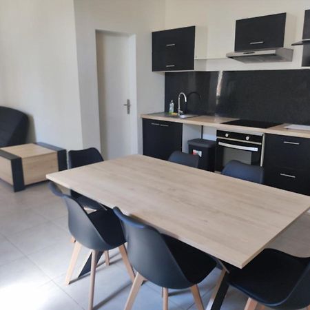 Appartement Dans Partie De Mas En Camargue Arles Exterior foto